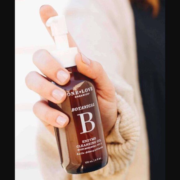 🙌 2/$55 NIB One Love Organics Botanical Vitamin B Enzyme Cleansing Oil $45.00 - Picture 8 of 16